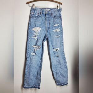 Levi Strauss & Co. Ribcage Straight Ankle.  Size 27